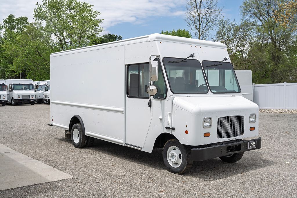 2027 FORD E450 14'-4'' in Sturgis, MI