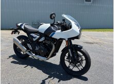 Triumph Expands 400 Lineup with Tracker and Thruxton  image