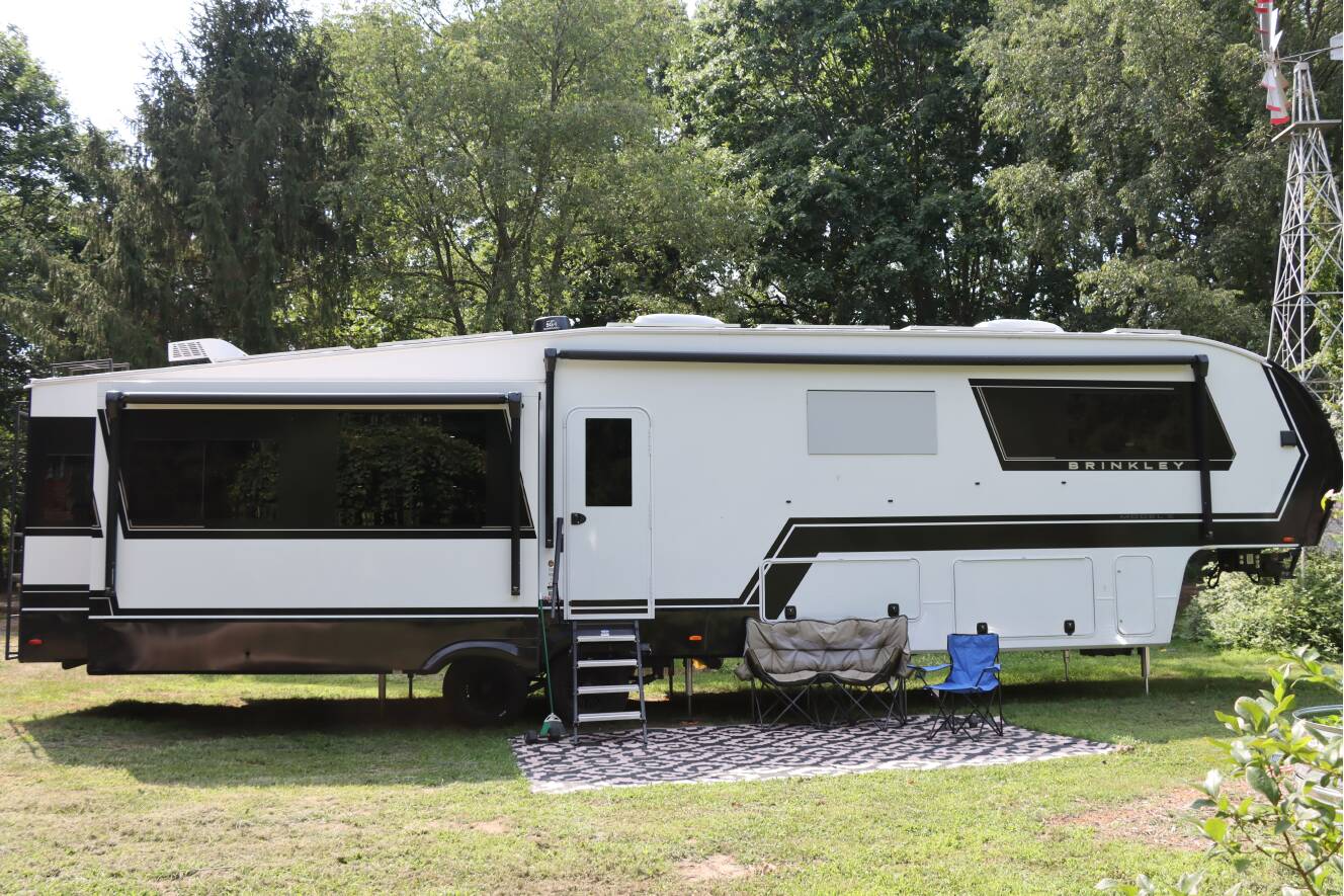 A photo of this 2025 Brinkley MODEL Z 3610