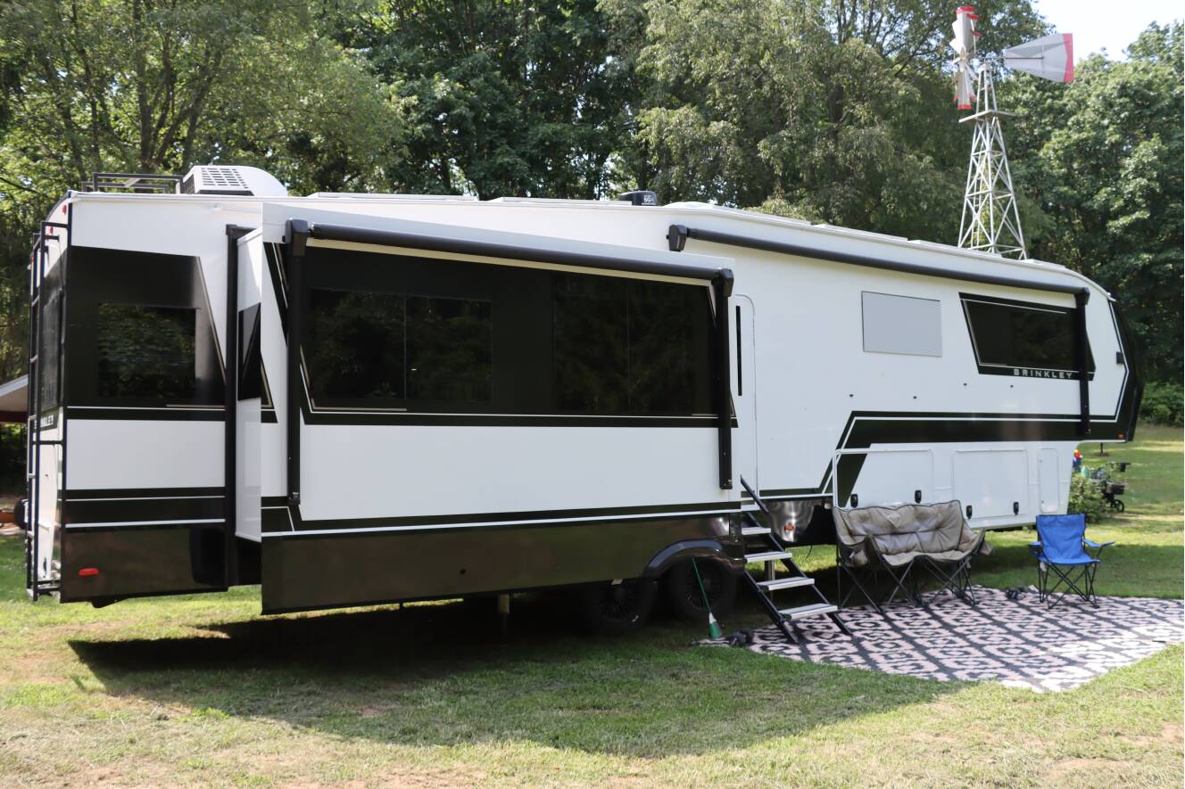 A photo of this 2025 Brinkley MODEL Z 3610