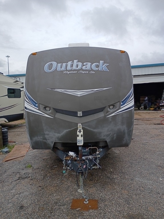 2014 Keystone Outback 323BH in houston TX