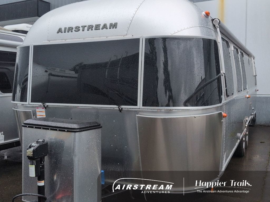 2022 Airstream Classic 30RB 33FB Twin in clackamas OR