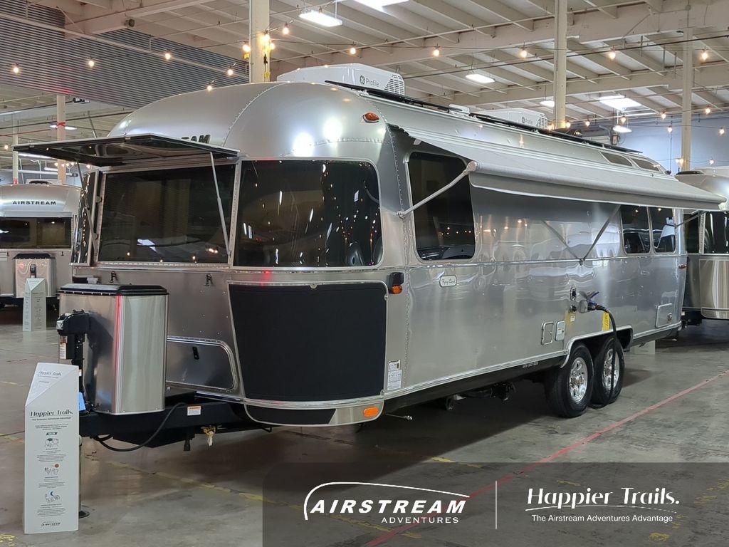 2025 Airstream Flying Cloud 27FB in clackamas OR