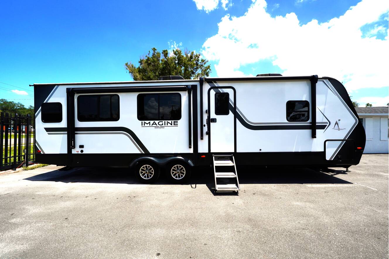 A photo of this 2025 Grand Design IMAGINE 2970RL