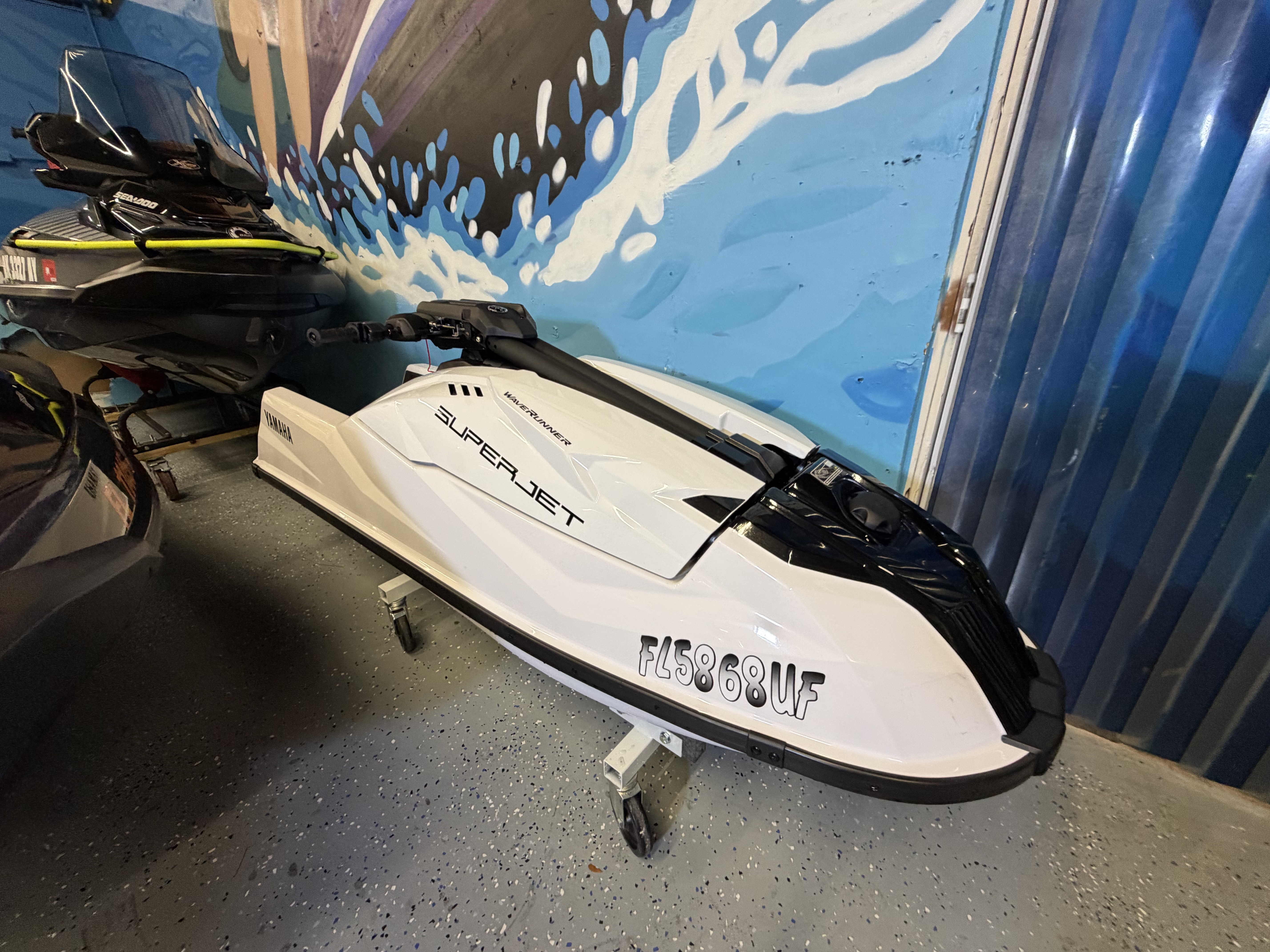 2025 Yamaha SUPERJET WITH WARRANTY 8 HRS in Sarsota, FL