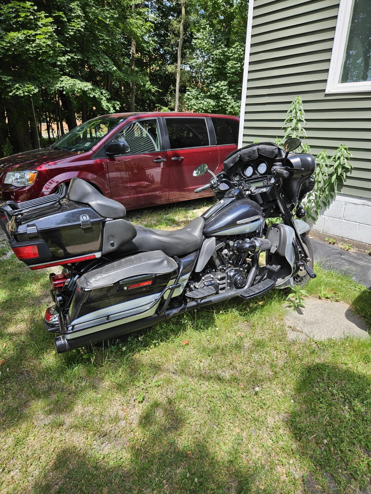 2012 Harley-Davidson ELECTRA GLIDE FLHTK FLHTK in Portage, MI