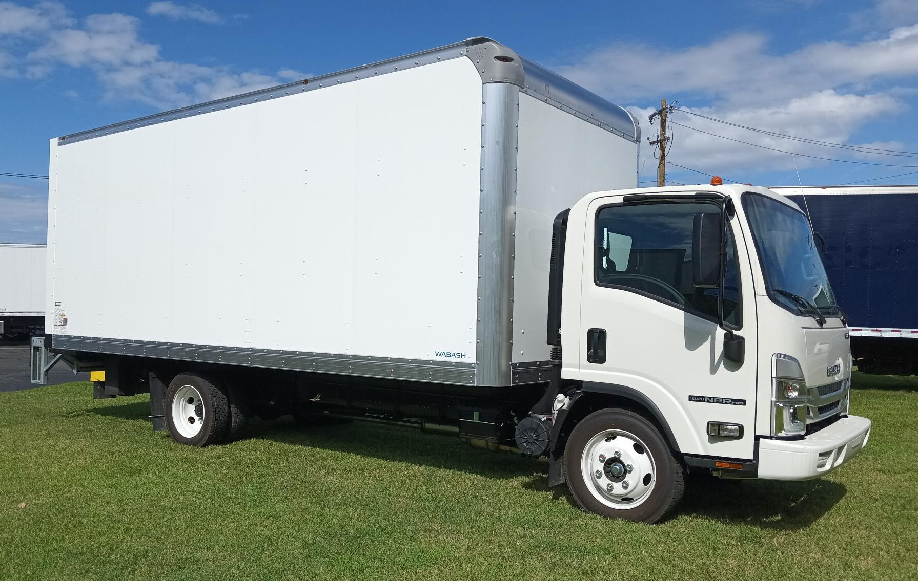 2026 ISUZU NRR in New Castle, DE