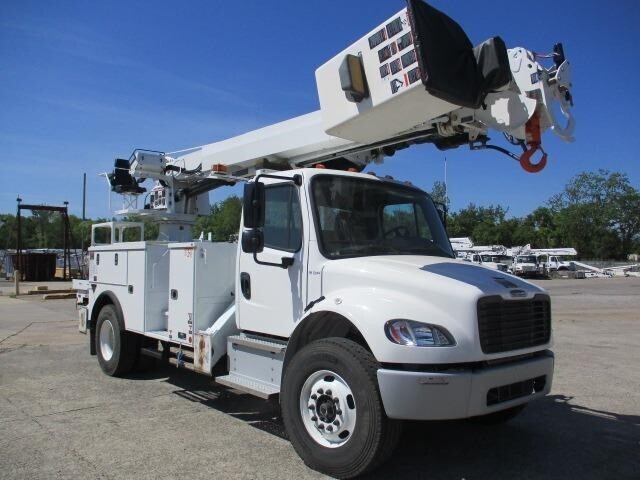 2024 FREIGHTLINER BUSINESS CLASS M2 106 in Elizabethtown, KY
