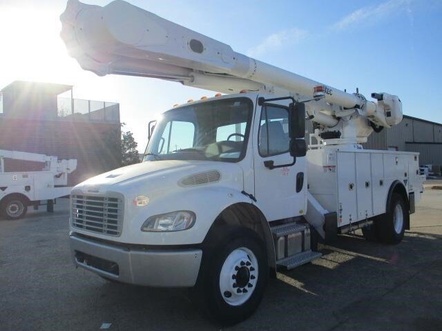 2020 FREIGHTLINER BUSINESS CLASS M2 106 in Elizabethtown, KY