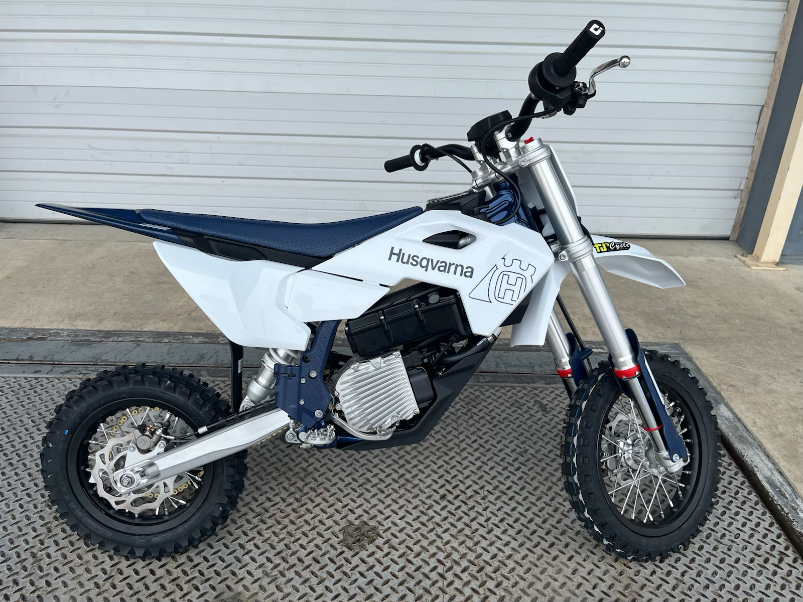 2027 Husqvarna EE-5 5 in Austin, TX