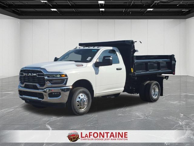 2026 RAM 3500 in Fenton, MI
