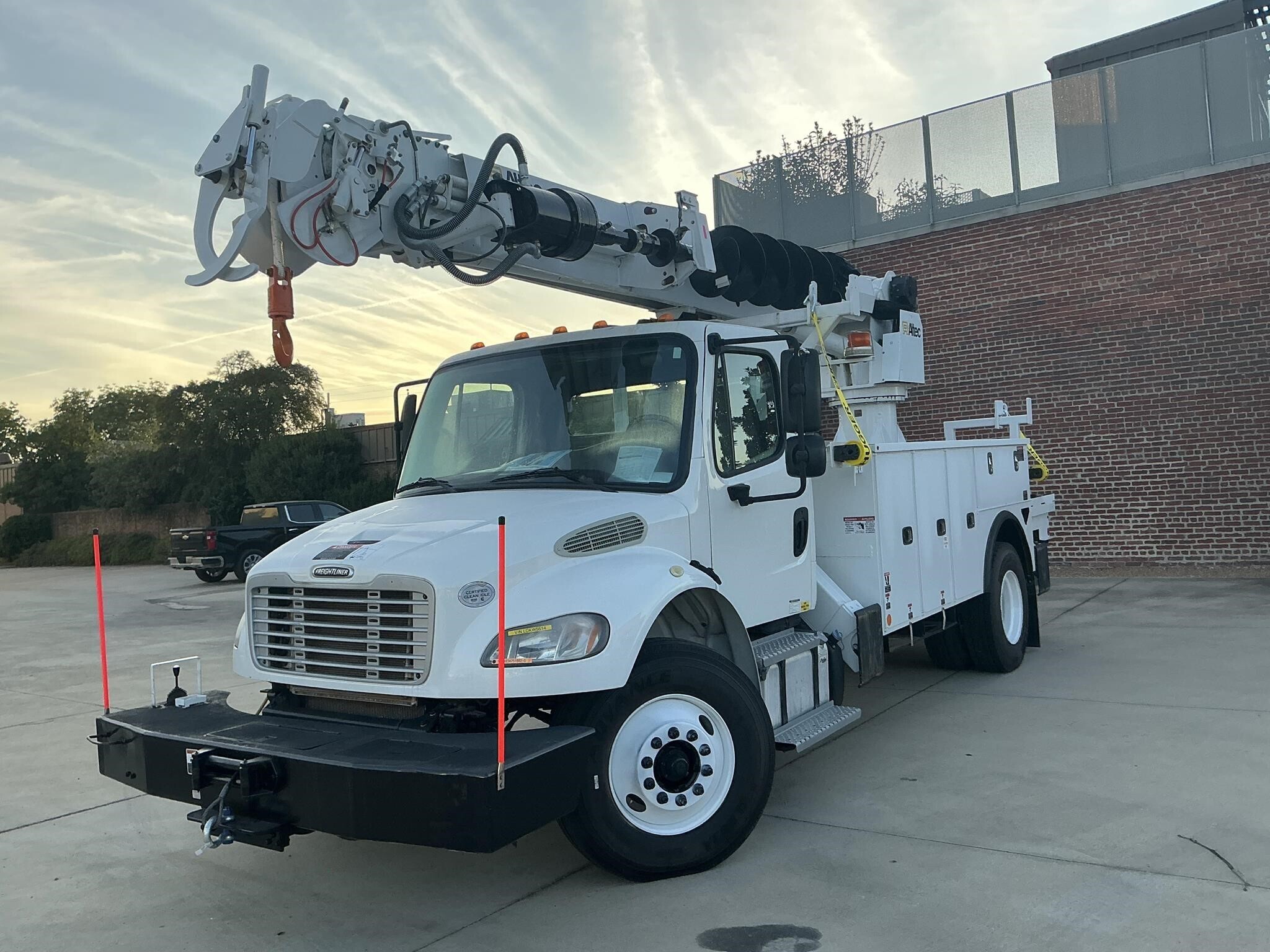 2020 FREIGHTLINER BUSINESS CLASS M2 106 in Pineville, NC