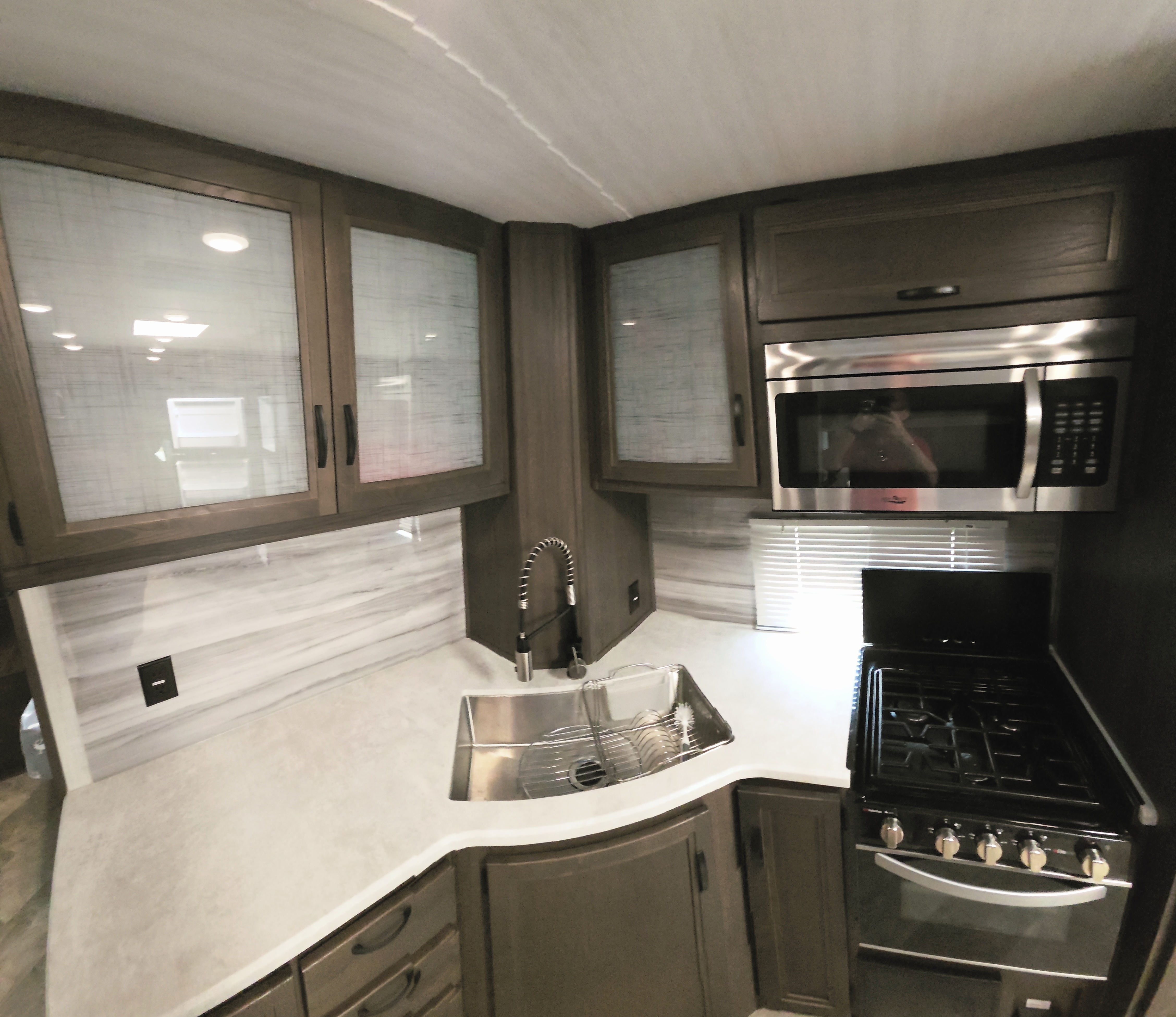 2021 Winnebago VOYAGE 3033BH in stevensville MD