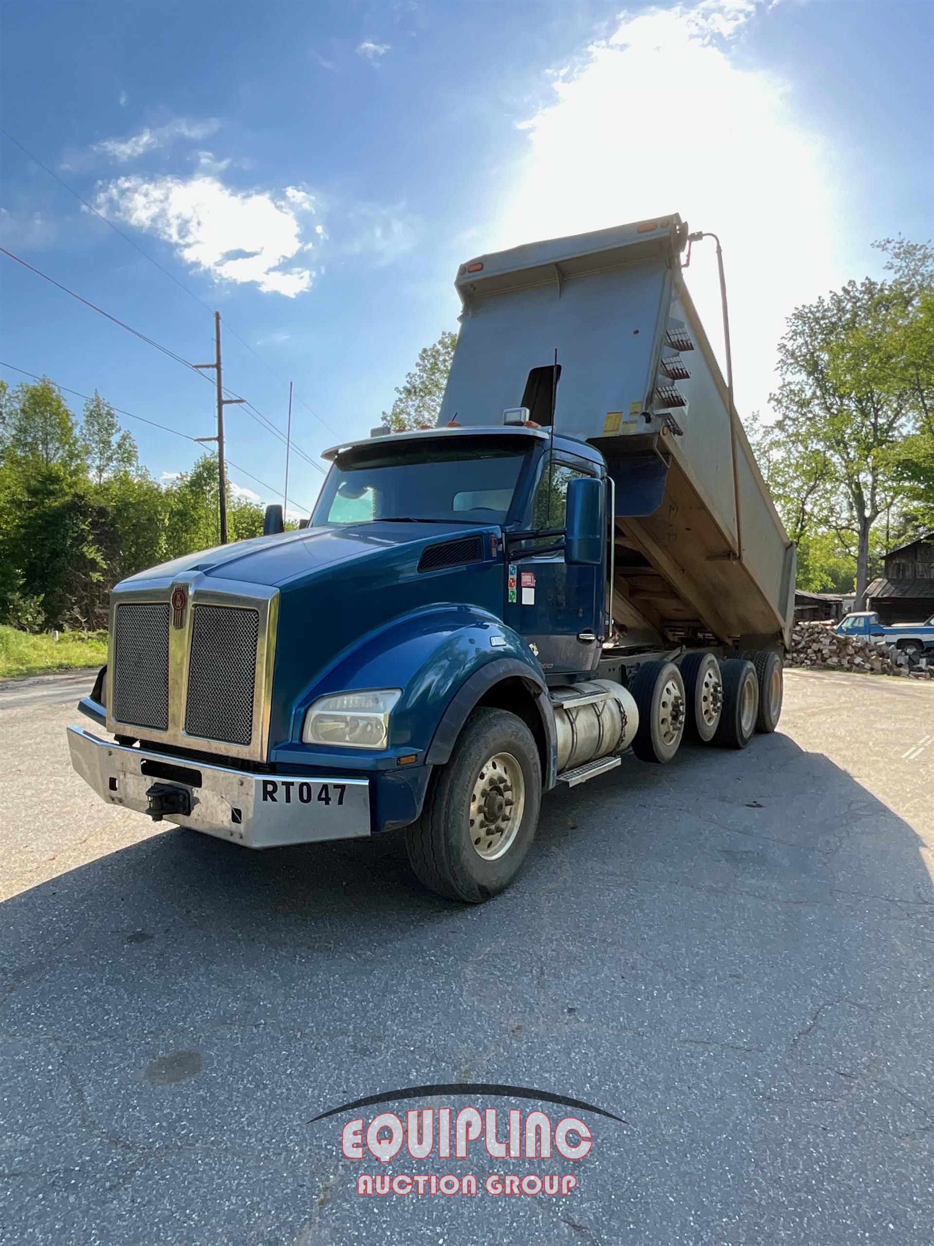 2017 KENWORTH T880 in Harmony, NC