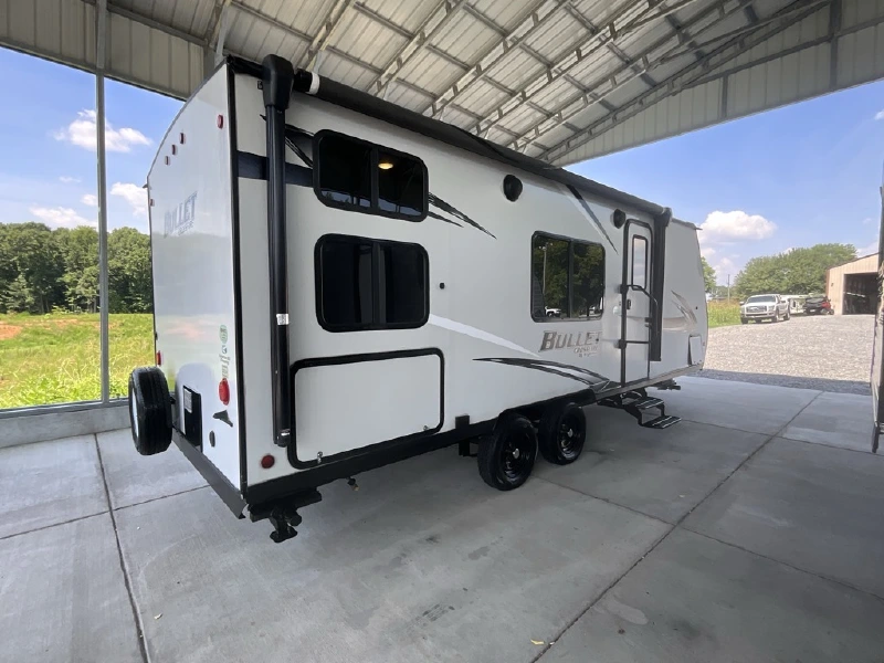 2021 KEYSTONE BULLET CROSSFIRE 2200BH