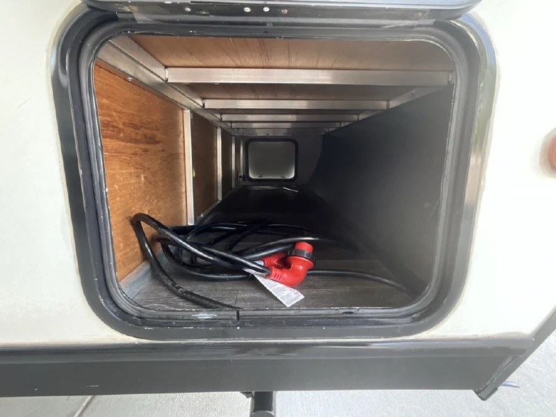 2021 KEYSTONE BULLET CROSSFIRE 2200BH