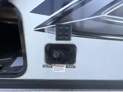 2021 KEYSTONE BULLET CROSSFIRE 2200BH