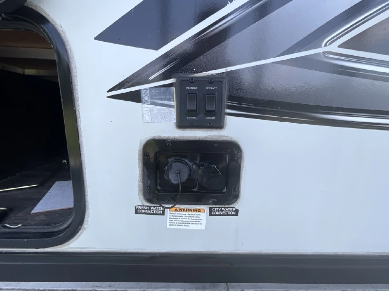 2021 KEYSTONE BULLET CROSSFIRE 2200BH