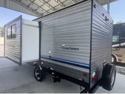 2022 COACHMEN CATALINA SUMMIT SERIES 184BHS