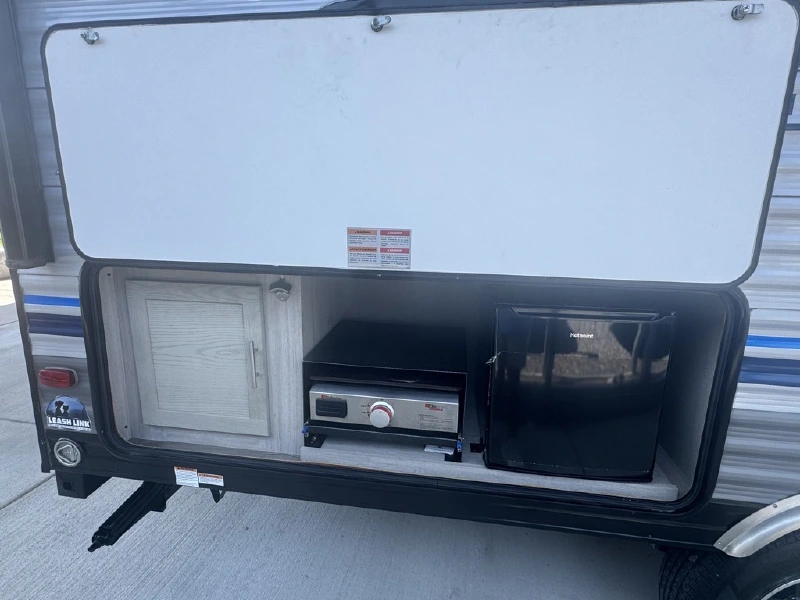 2022 COACHMEN CATALINA SUMMIT SERIES 184BHS