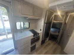 2022 COACHMEN CATALINA SUMMIT SERIES 184BHS