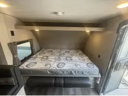 2022 COACHMEN CATALINA SUMMIT SERIES 184BHS