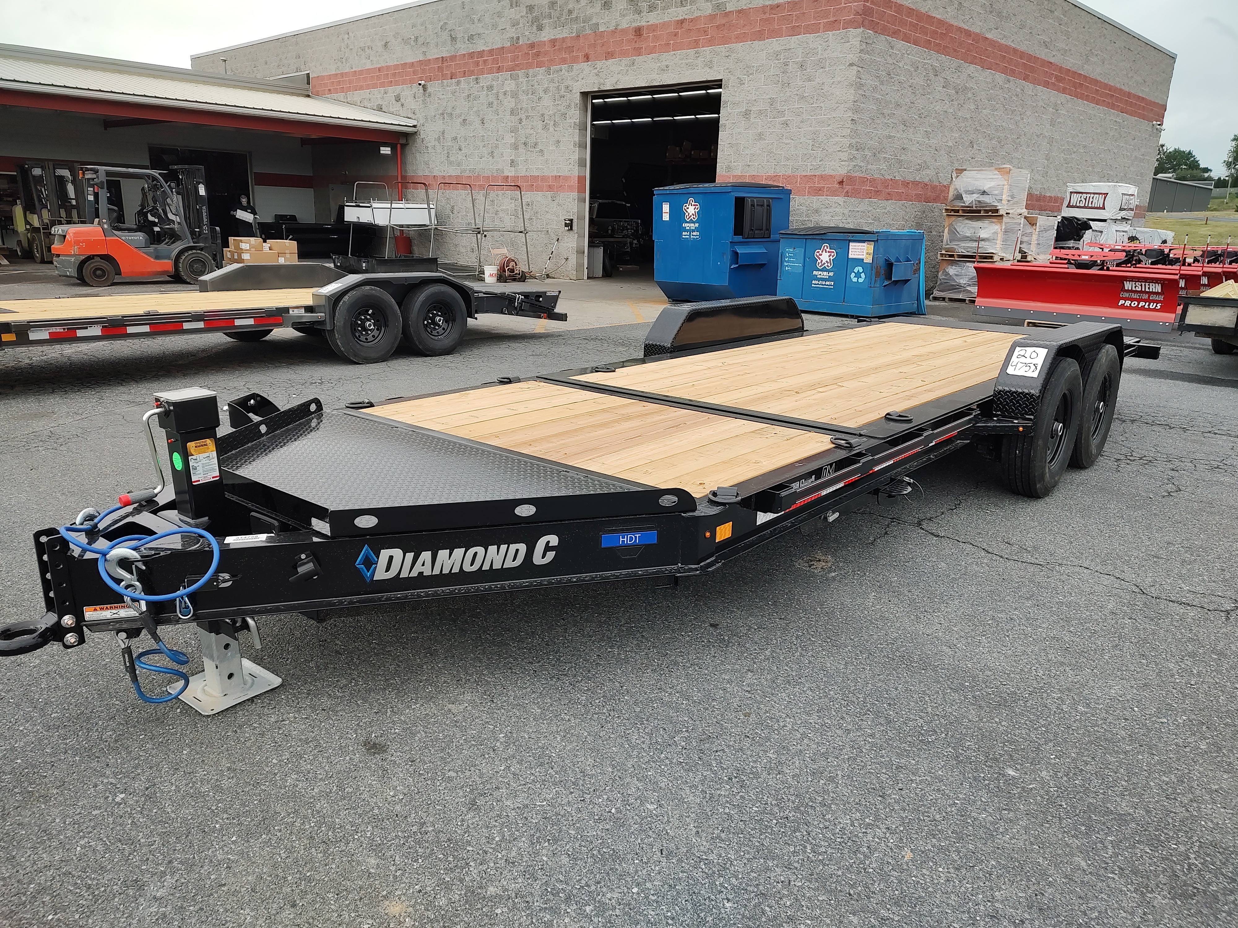2026 Diamond C Trailers 20X82 HDT207 Equipment Trailer 15.5K in Harrisburg, PA