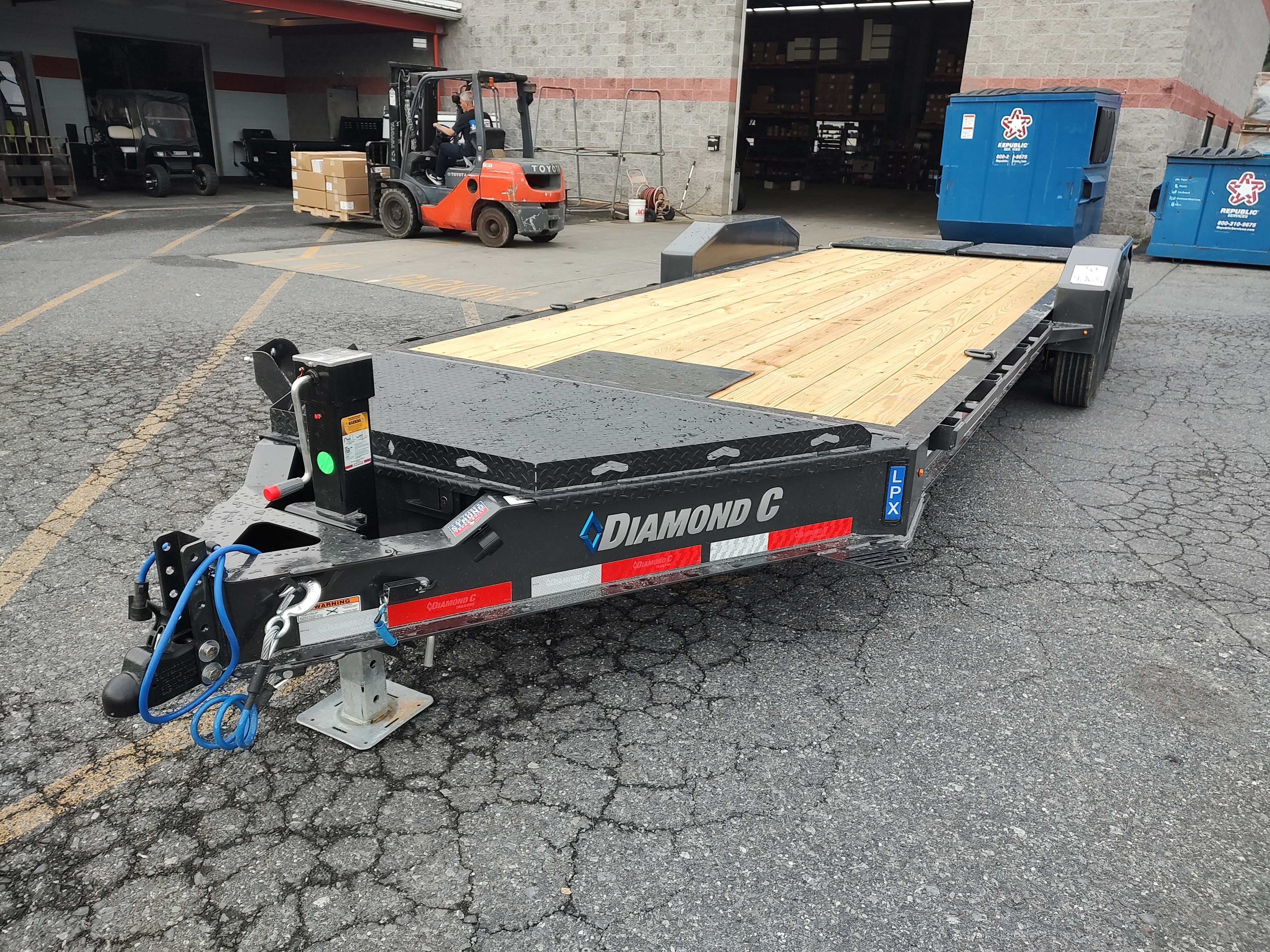 2026 Diamond C Trailers 20X82 LPX Equipment Trailer Max 15.5K in Harrisburg, PA