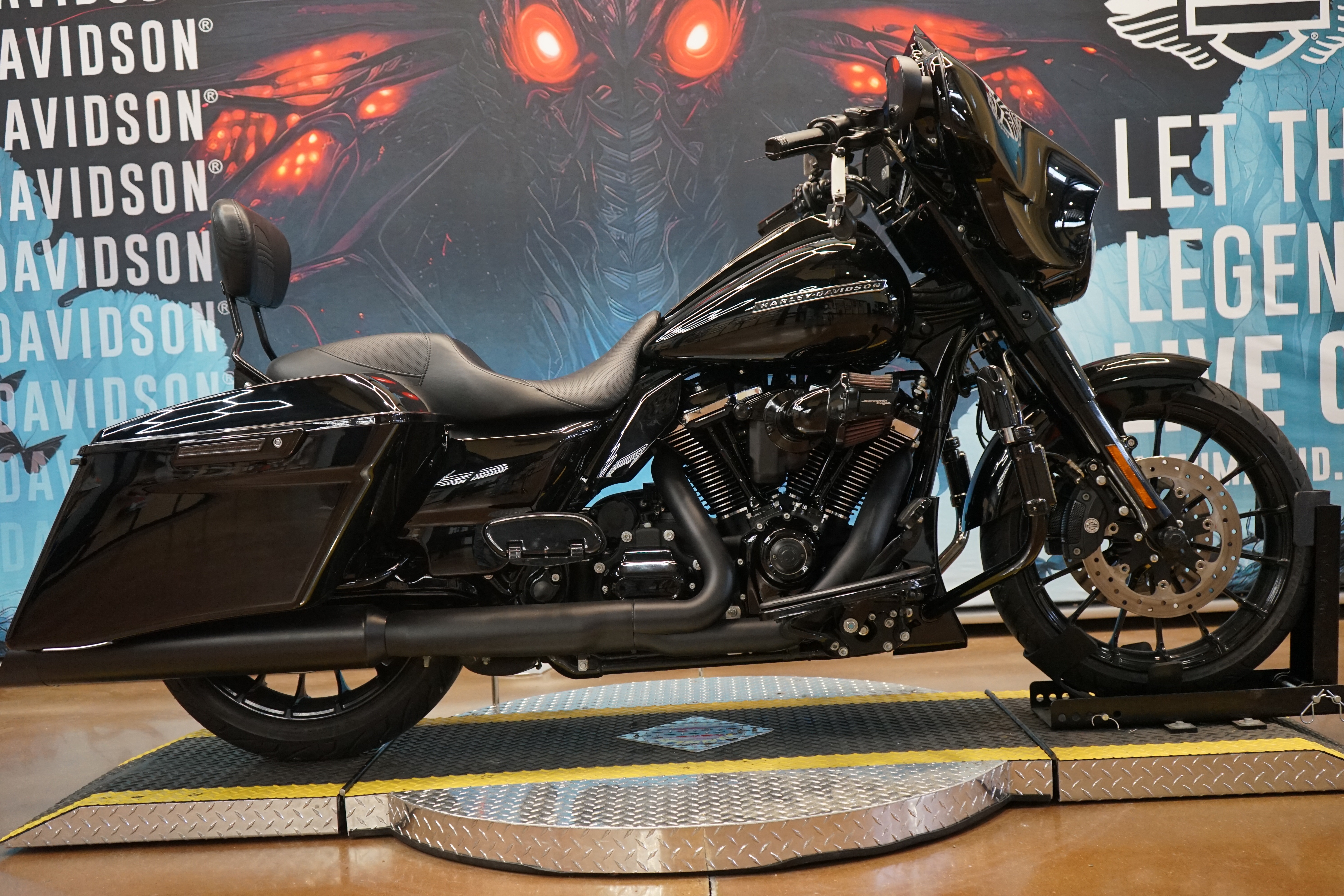 2018 Harley-Davidson Street Glide® Special SPECIAL in Williamstown, WV