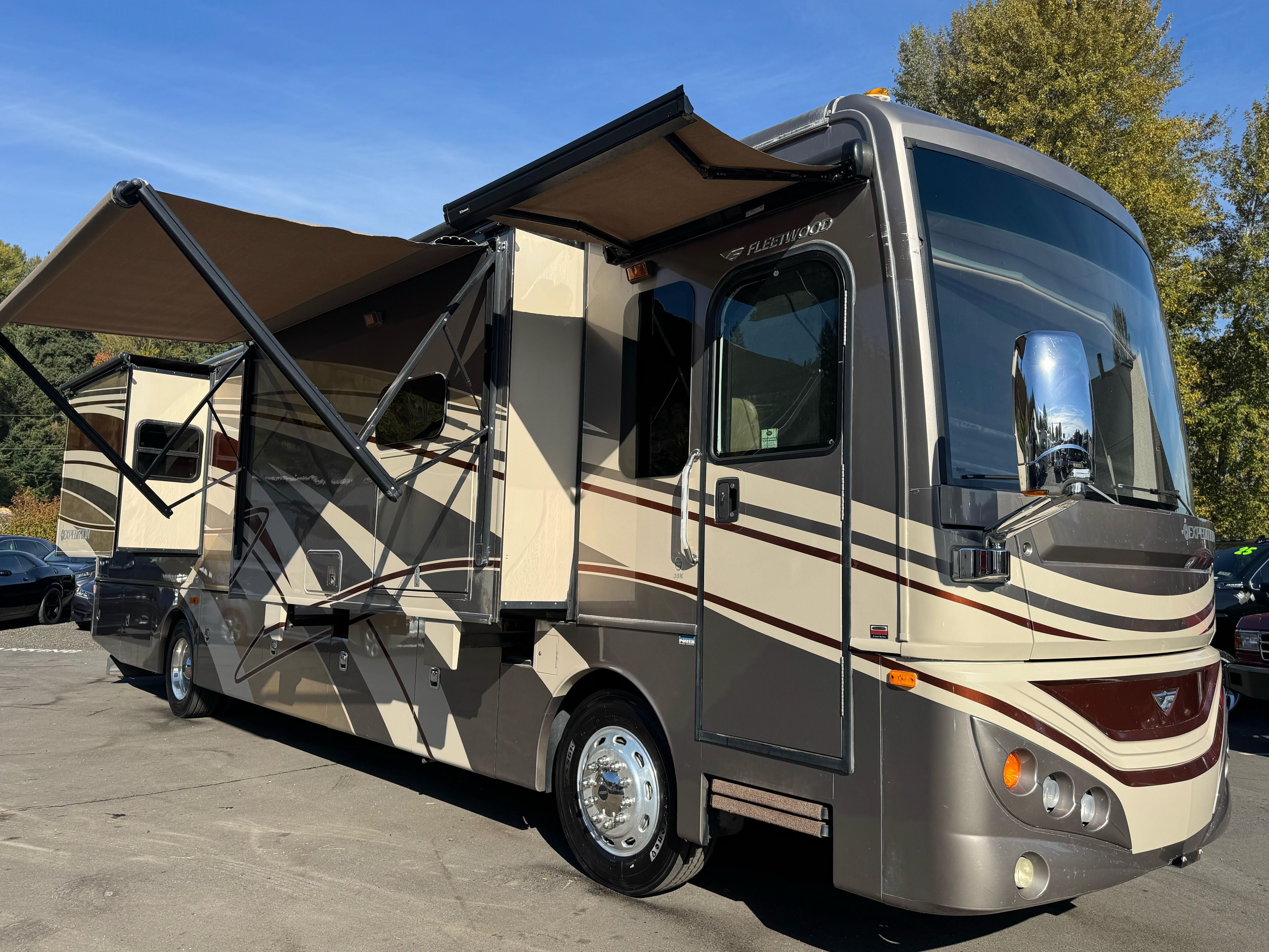 2015 Fleetwood Expedition in sumner WA