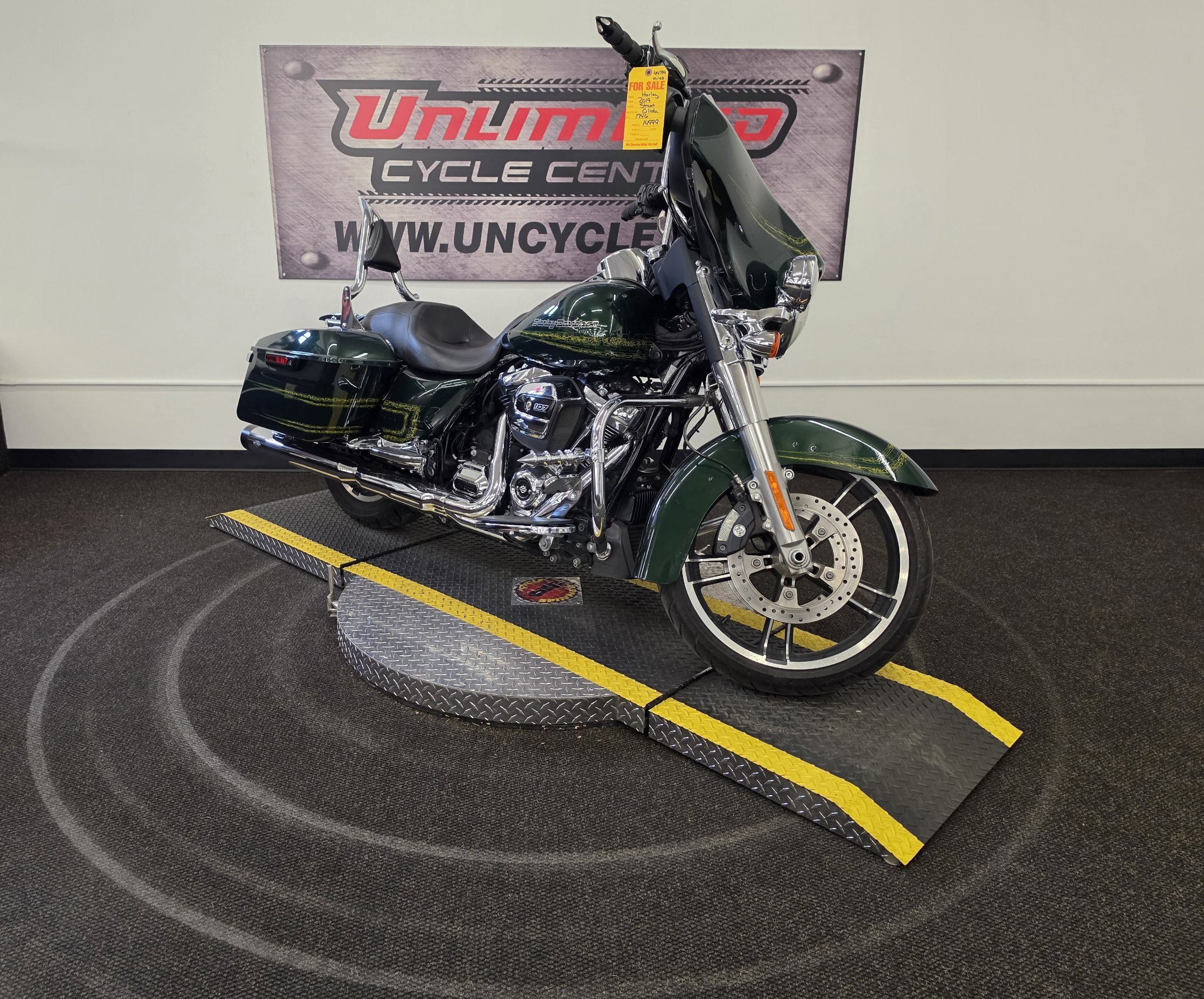 2019 Harley-Davidson Street Glide® in Tyrone, PA