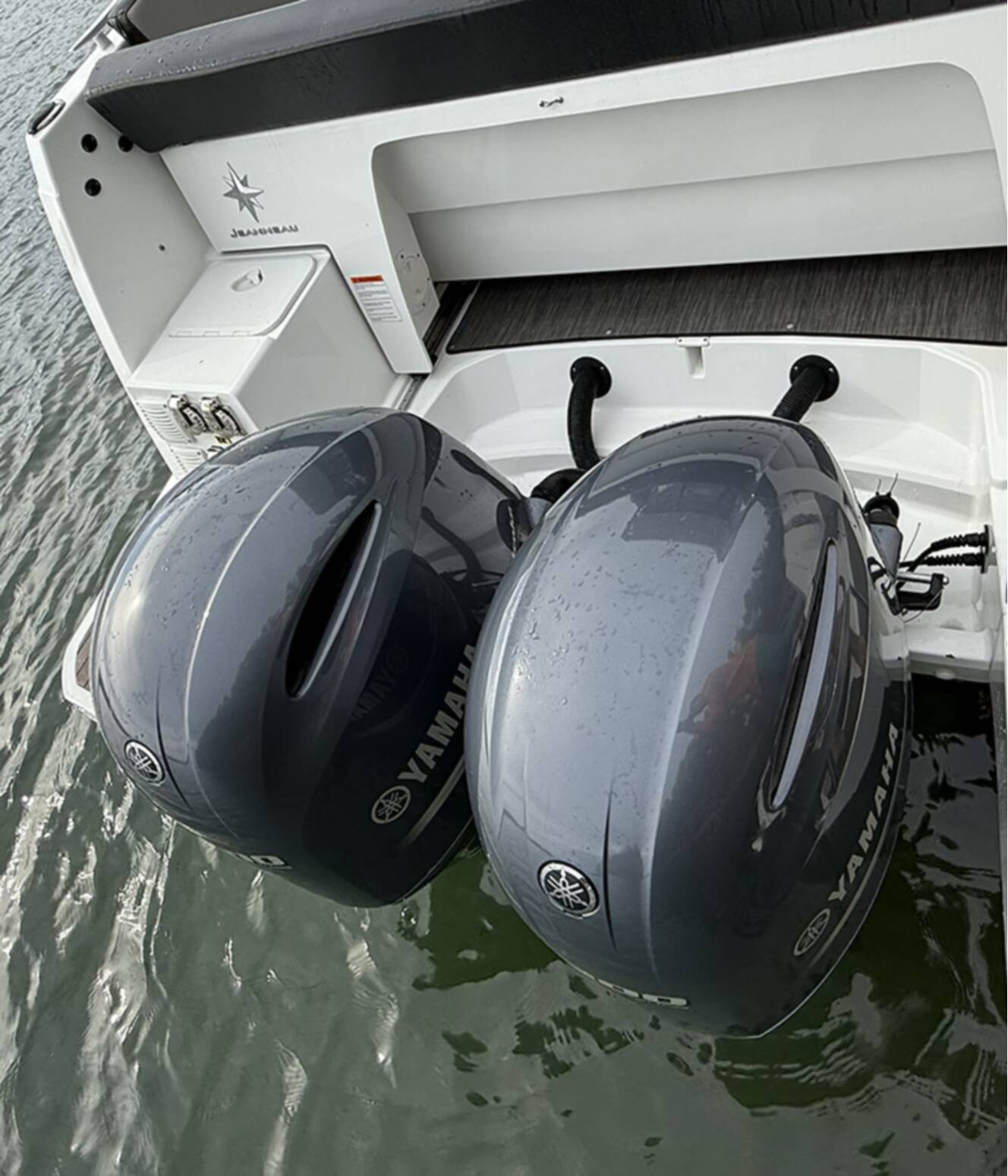 A photo of this 2021 Jeanneau NC 895
