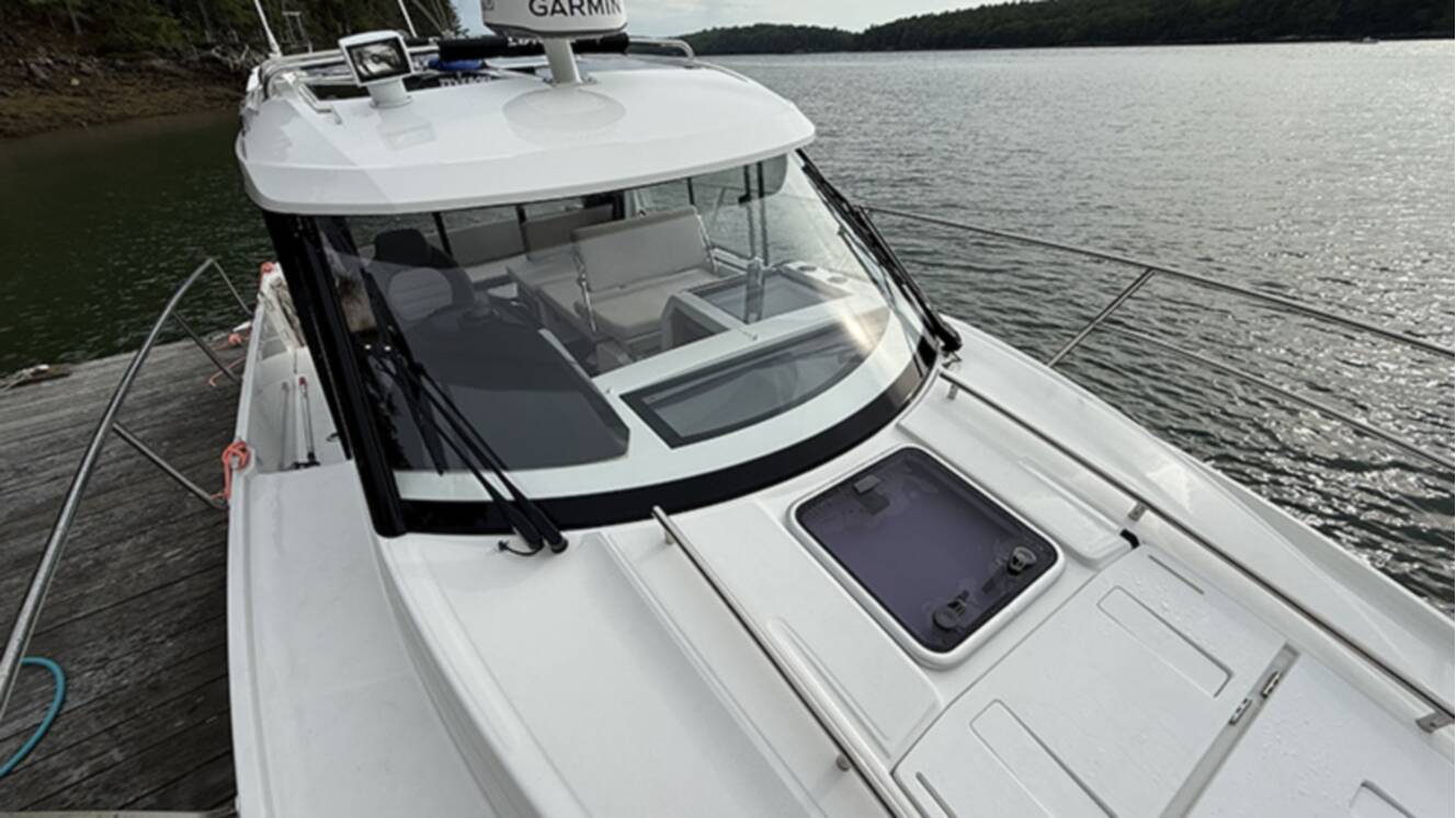 A photo of this 2021 Jeanneau NC 895