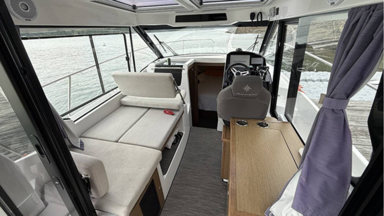 A photo of this 2021 Jeanneau NC 895