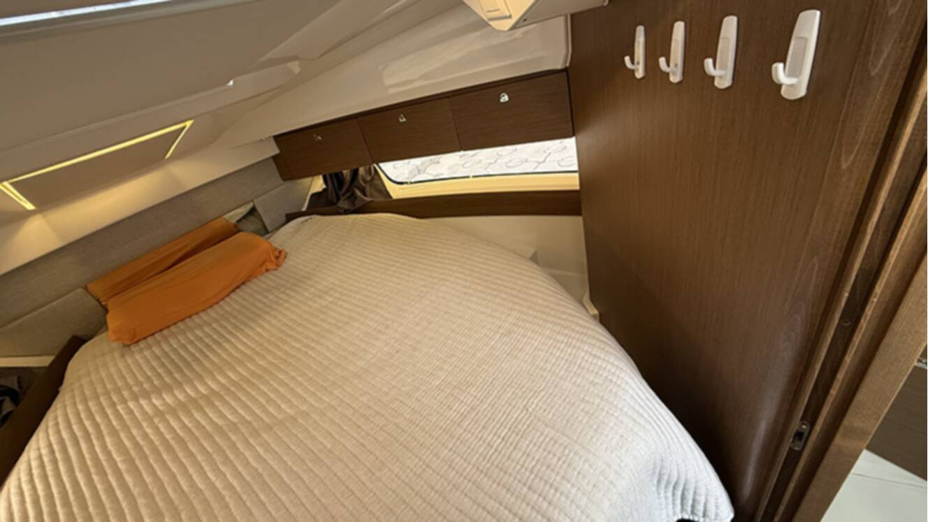 A photo of this 2021 Jeanneau NC 895