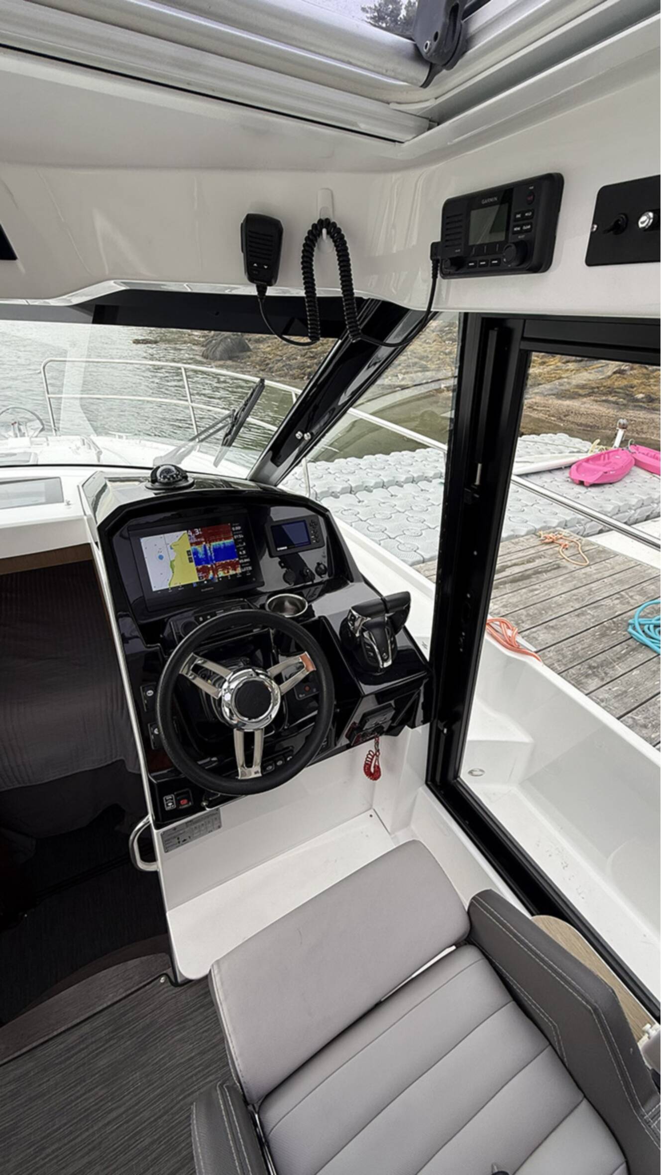 A photo of this 2021 Jeanneau NC 895