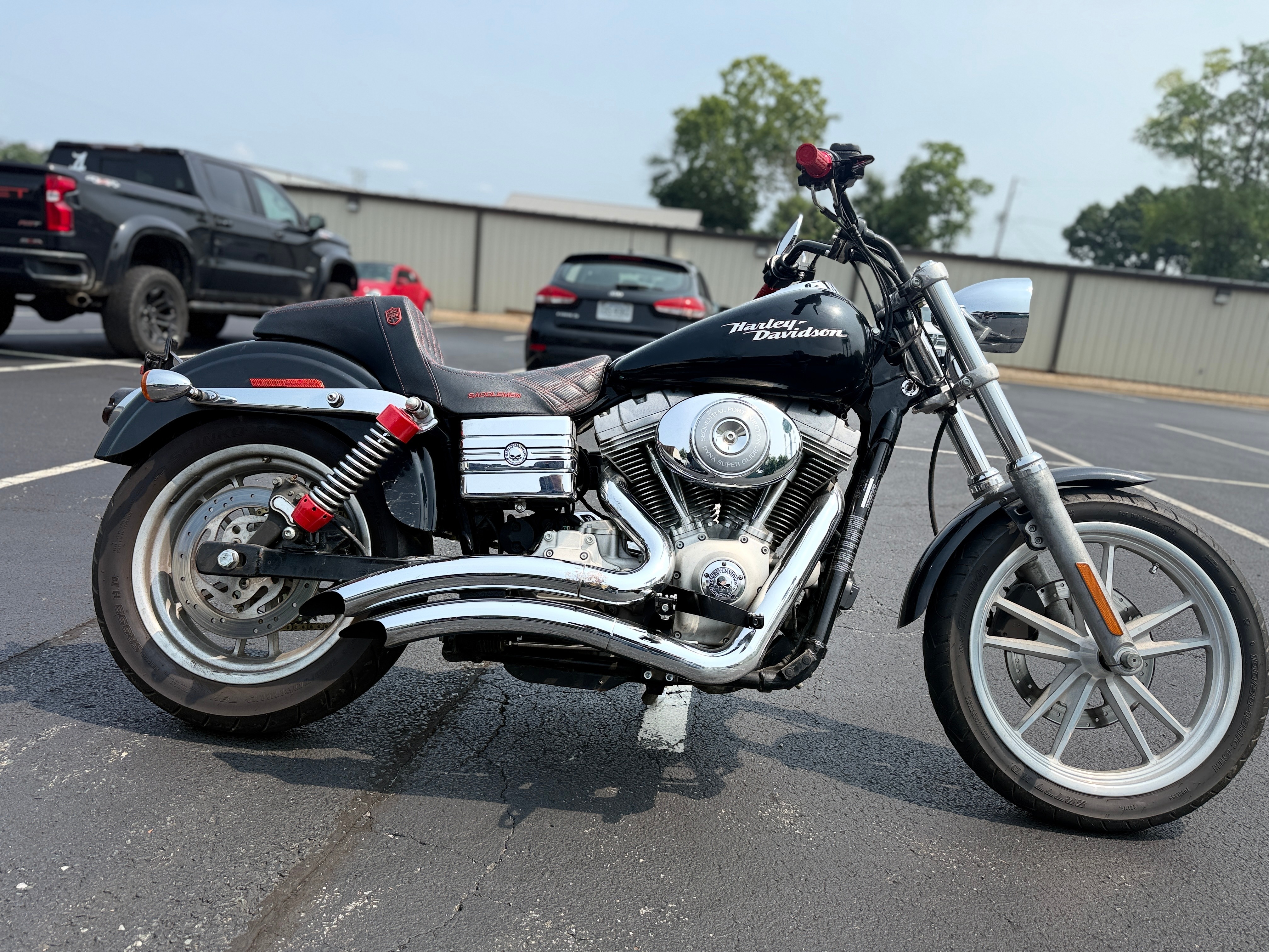 2006 Harley-Davidson Dyna™ Super Glide® DYNA in Lynchburg, VA