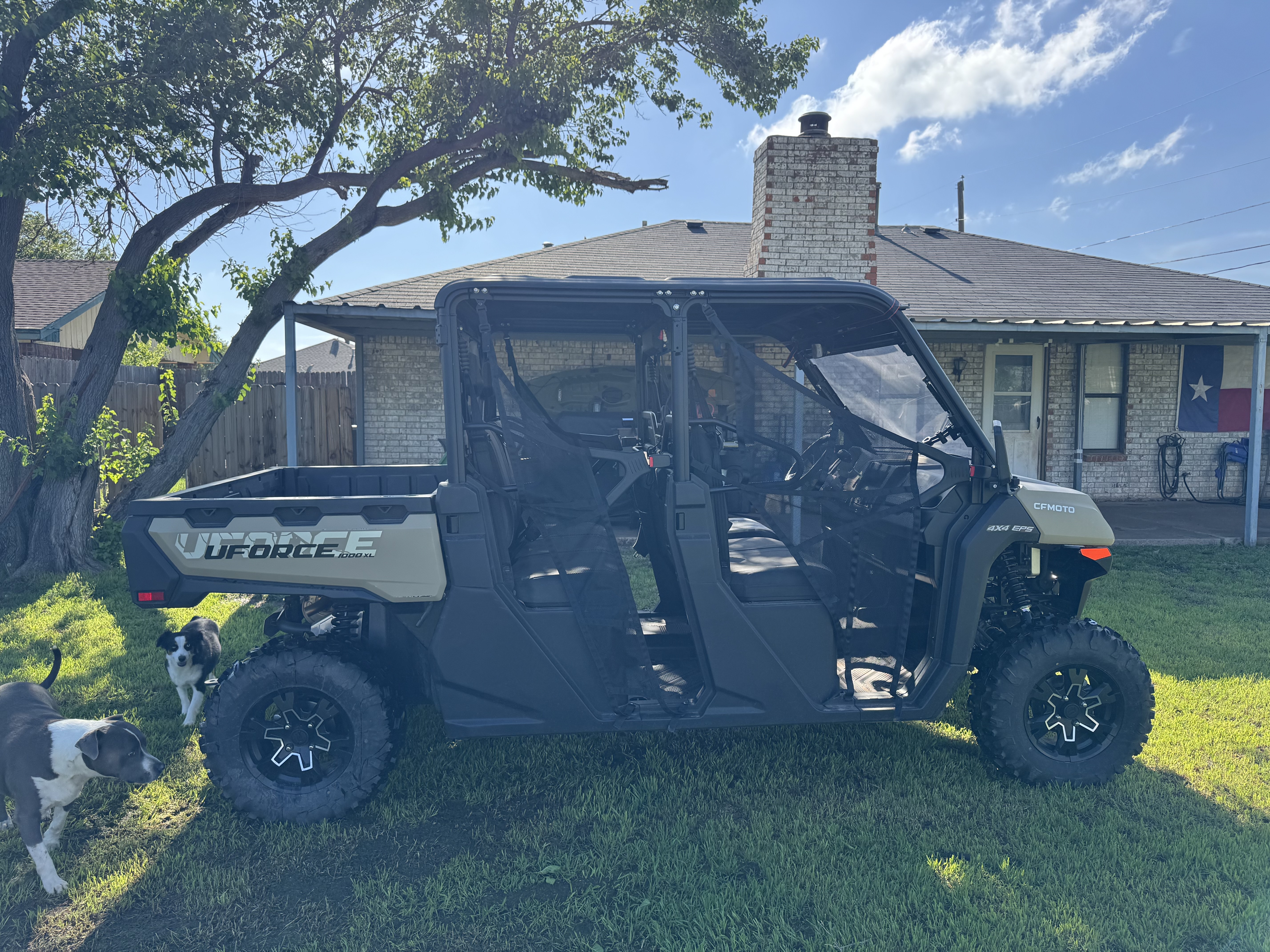 2024 CFMOTO UFORCE 1000 XL in archer city TX