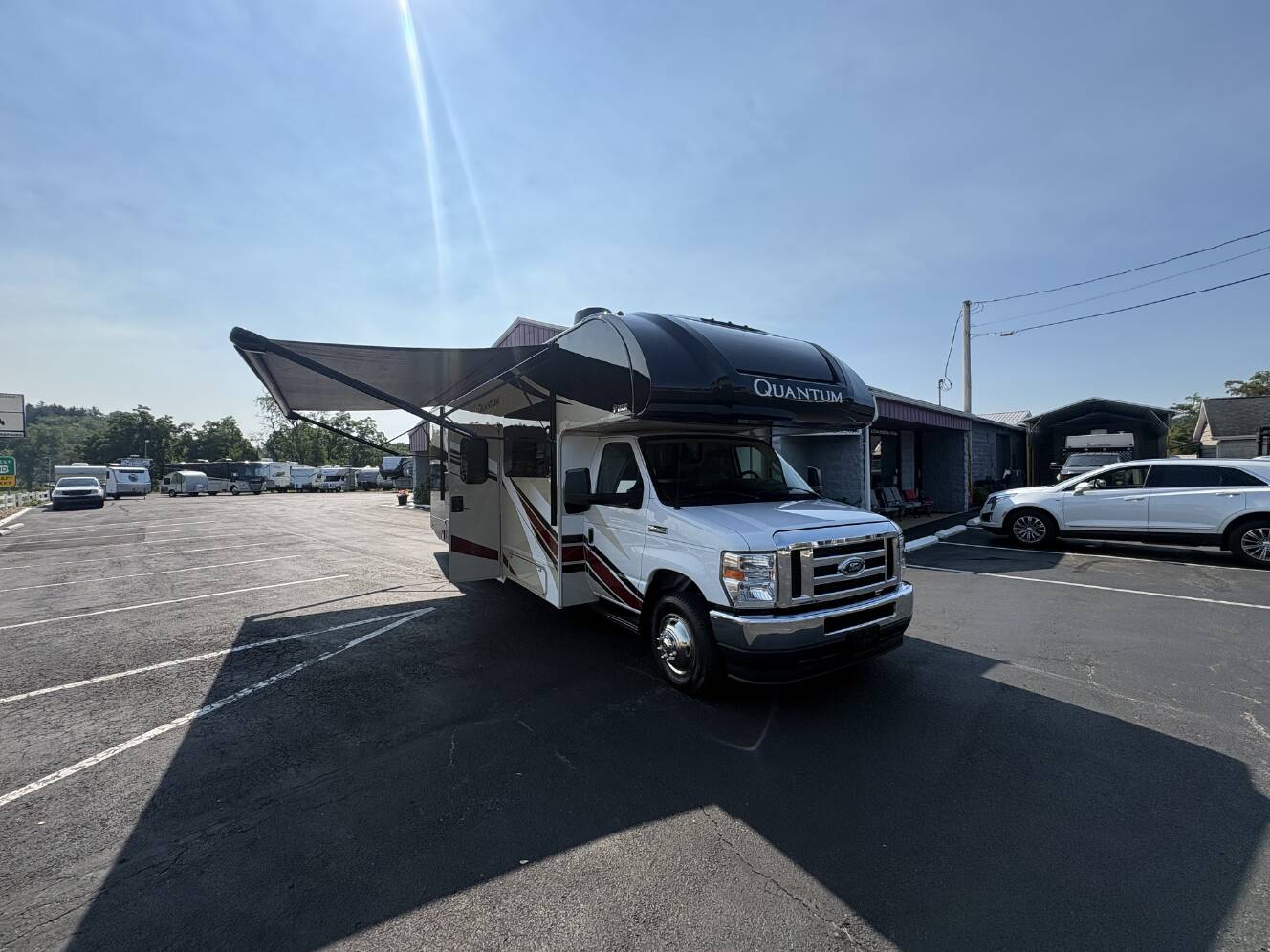 A photo of this 2022 Thor Motor Coach QUANTUM KW29