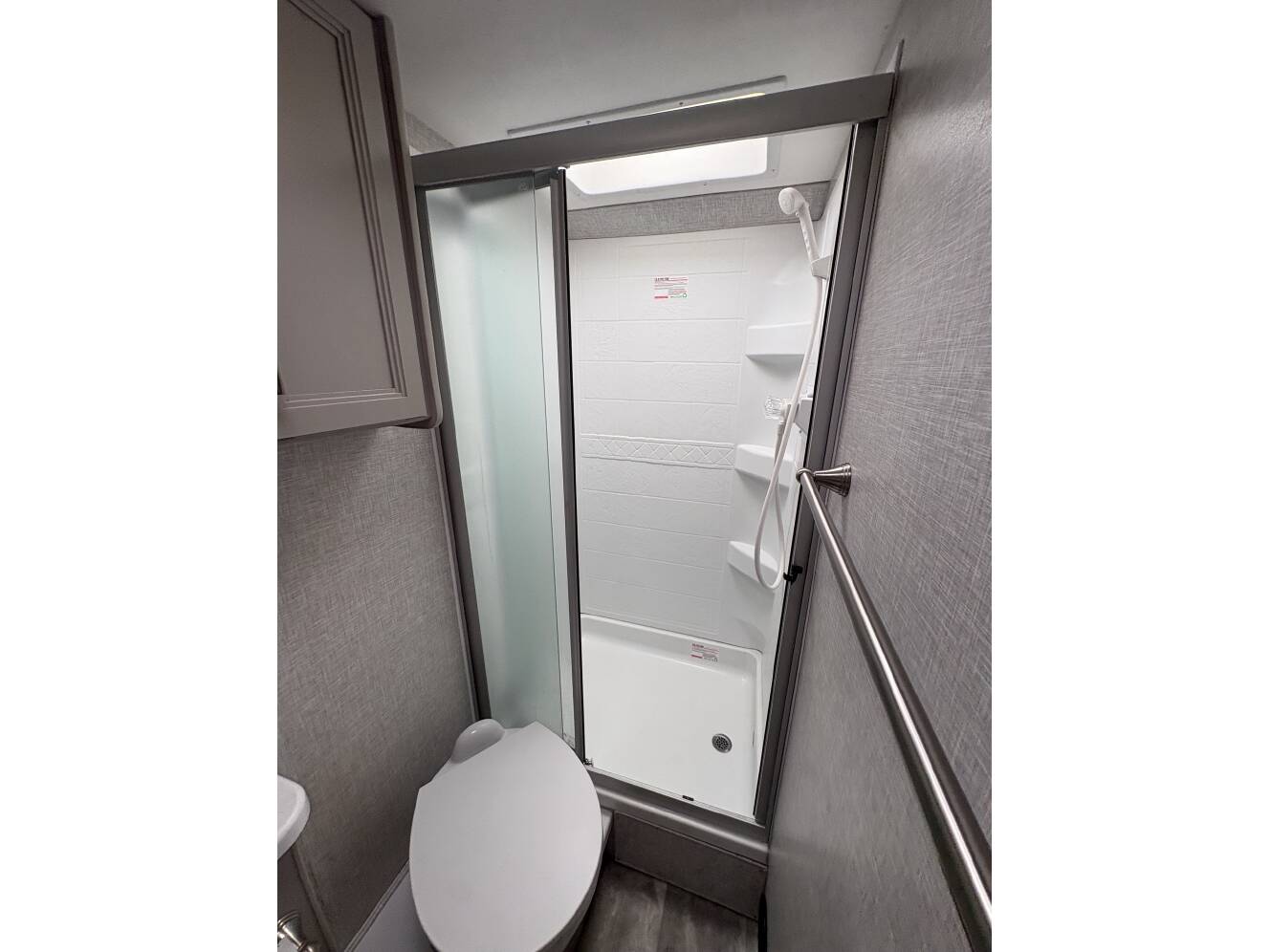 A photo of this 2022 Thor Motor Coach QUANTUM KW29