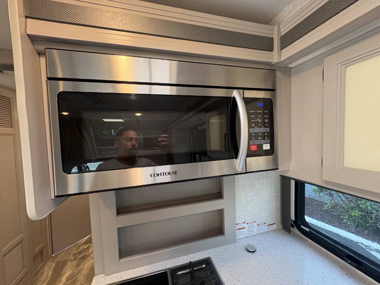 A photo of this 2022 Thor Motor Coach QUANTUM KW29