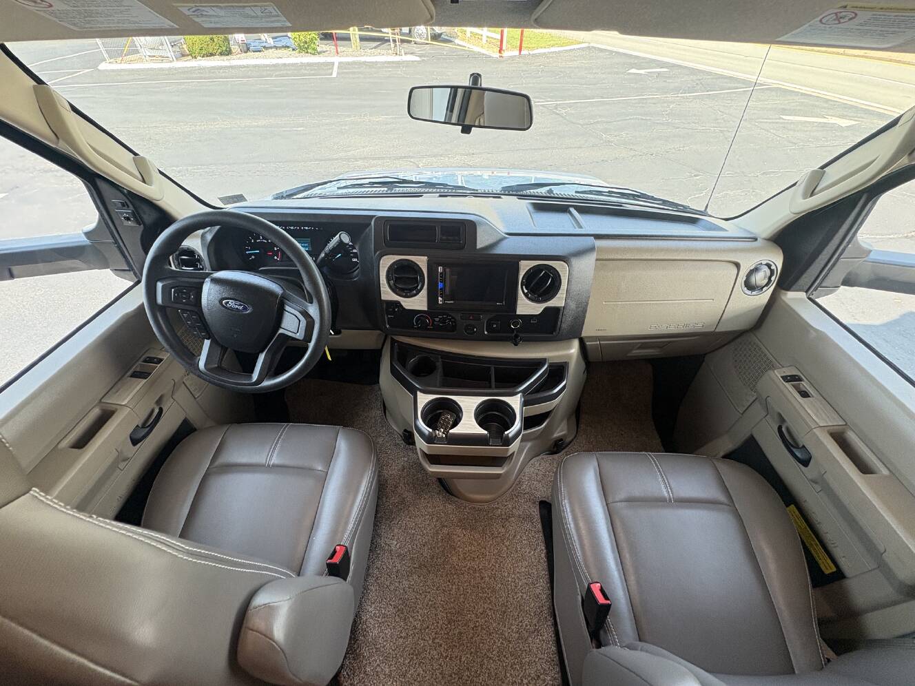 A photo of this 2022 Thor Motor Coach QUANTUM KW29