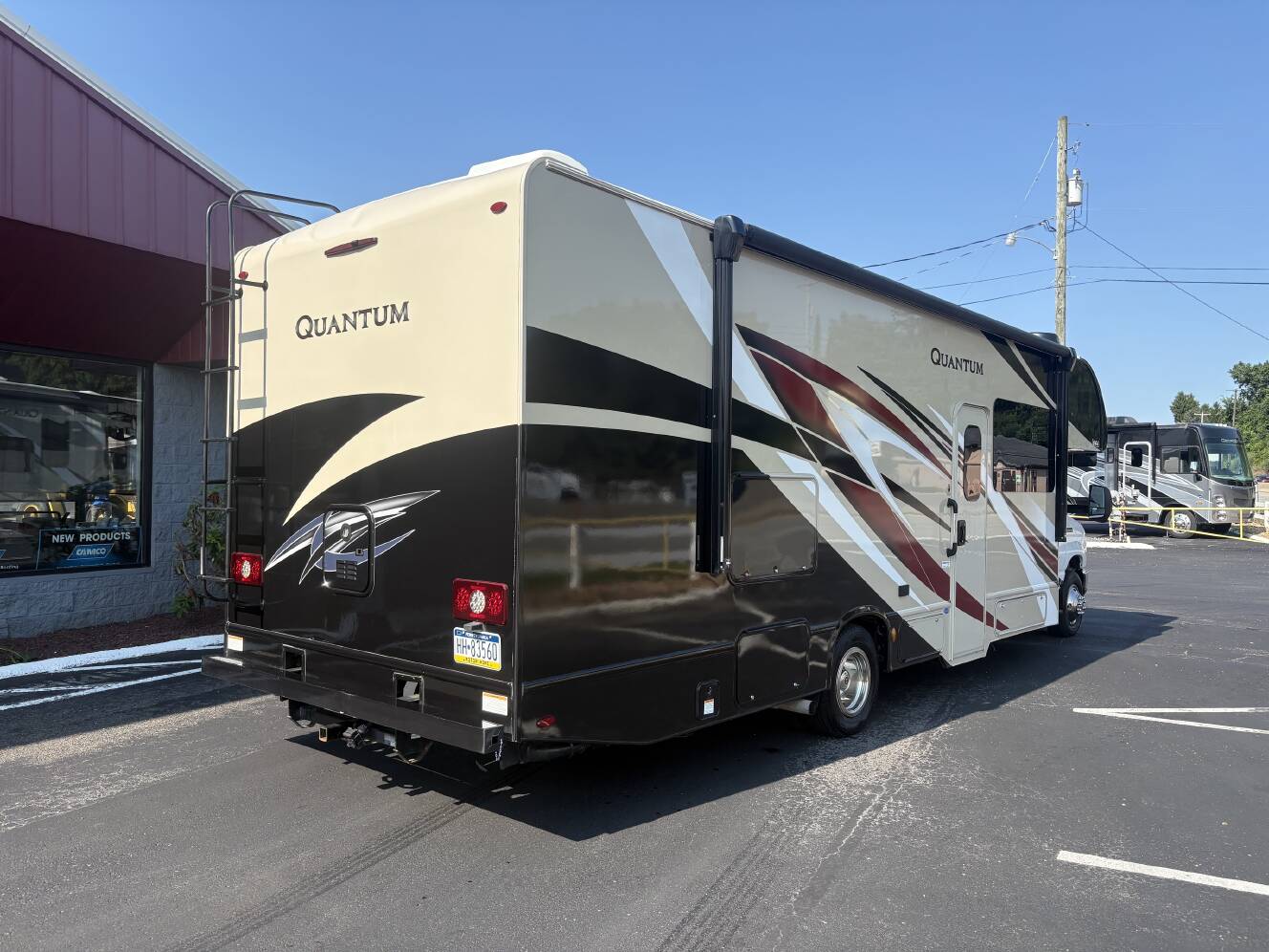 A photo of this 2022 Thor Motor Coach QUANTUM KW29