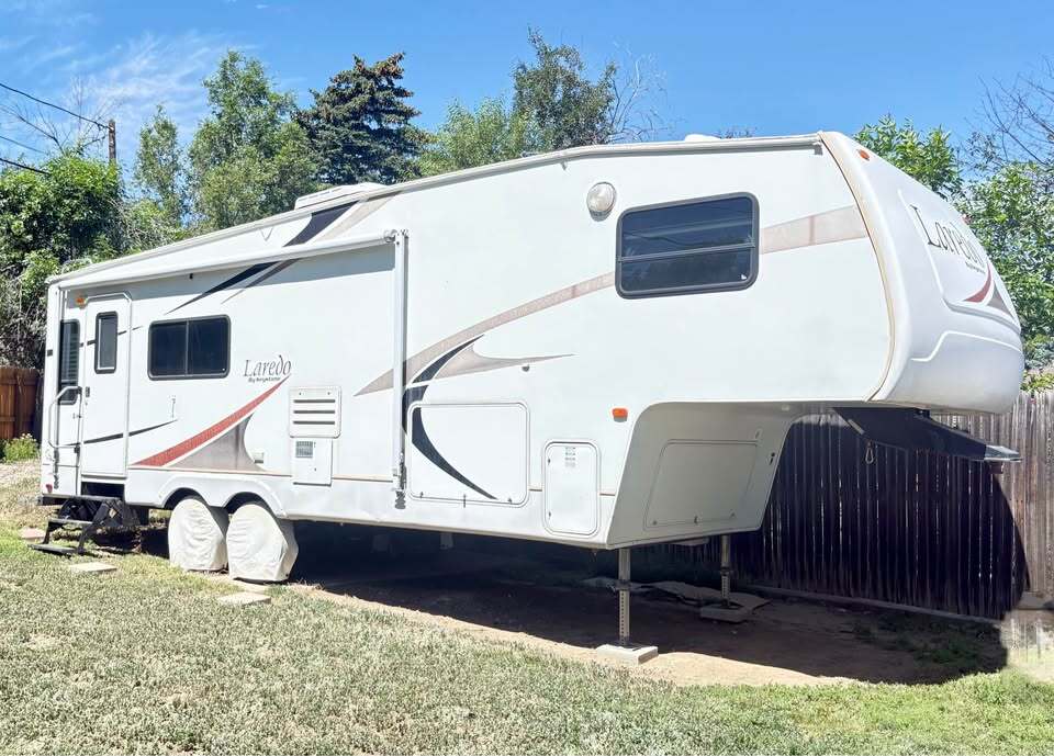 2005 Keystone LAREDO 270RL RV