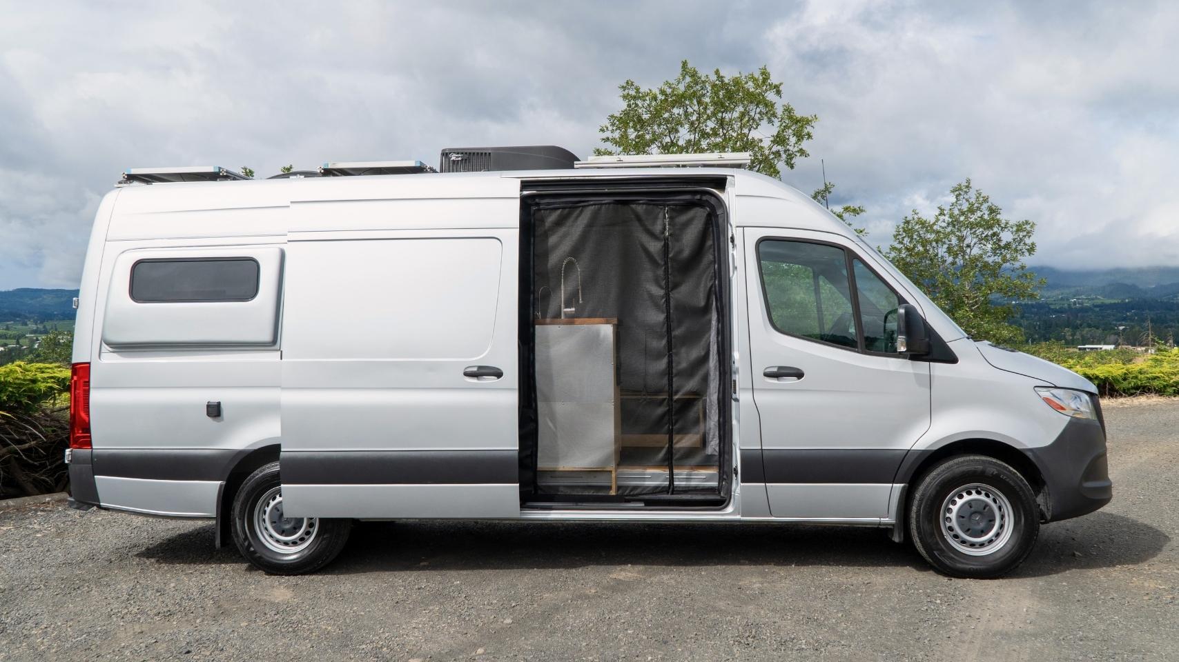 2020 Mercedes-Benz SPRINTER 170 2WD HIGH ROOF in hood river OR