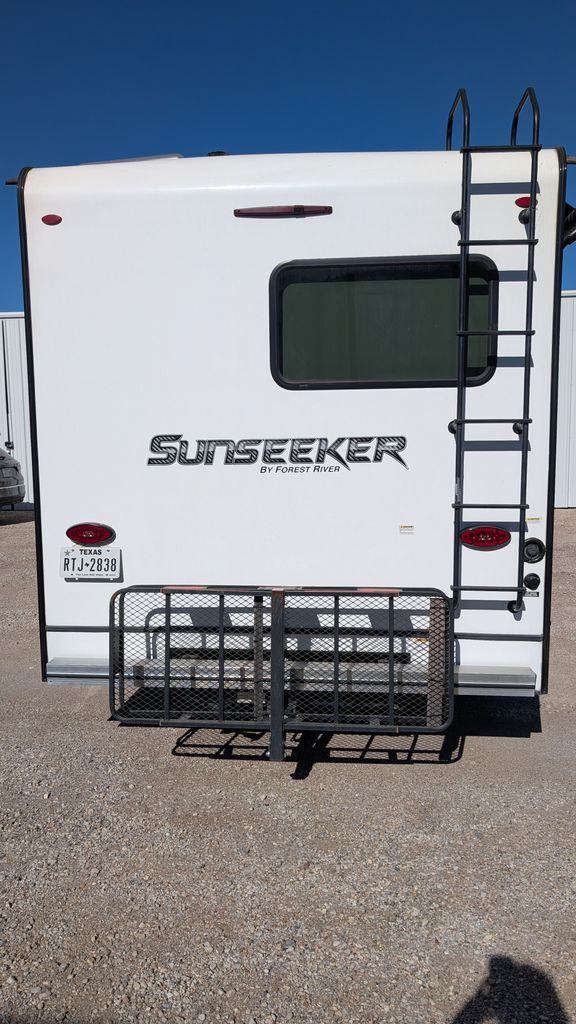 2022 Forest River Sunseeker LE 2550DS 2550DSLE in plano TX