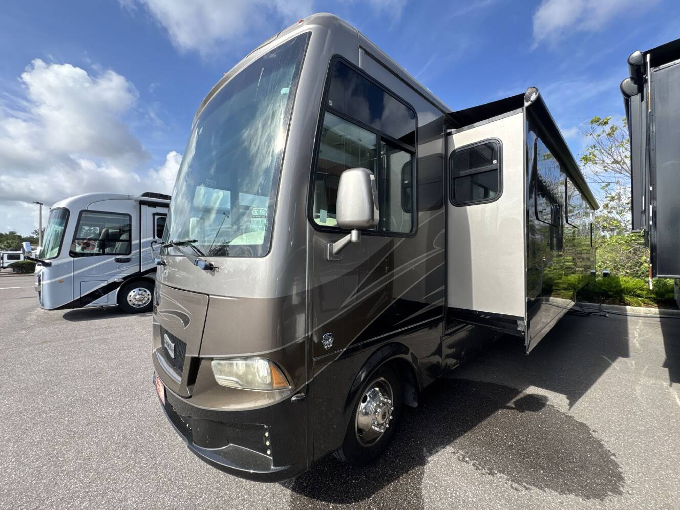 A photo of this 2018 Newmar Bay Star Sport 3307