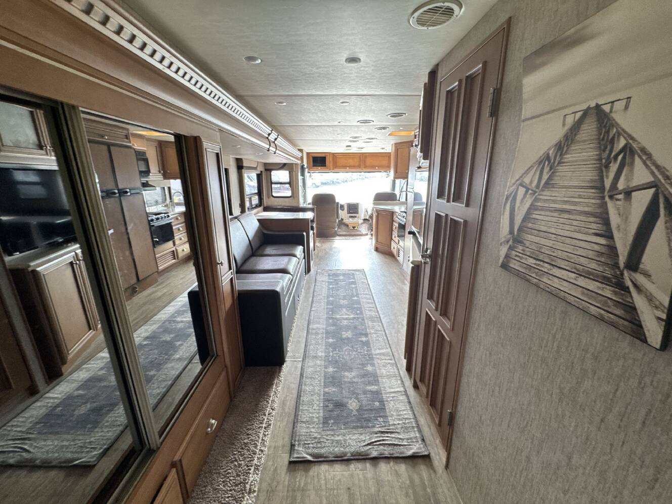 A photo of this 2018 Newmar Bay Star Sport 3307