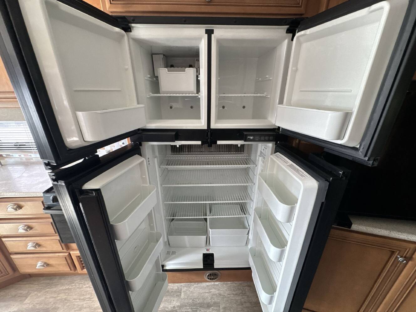 A photo of this 2018 Newmar Bay Star Sport 3307