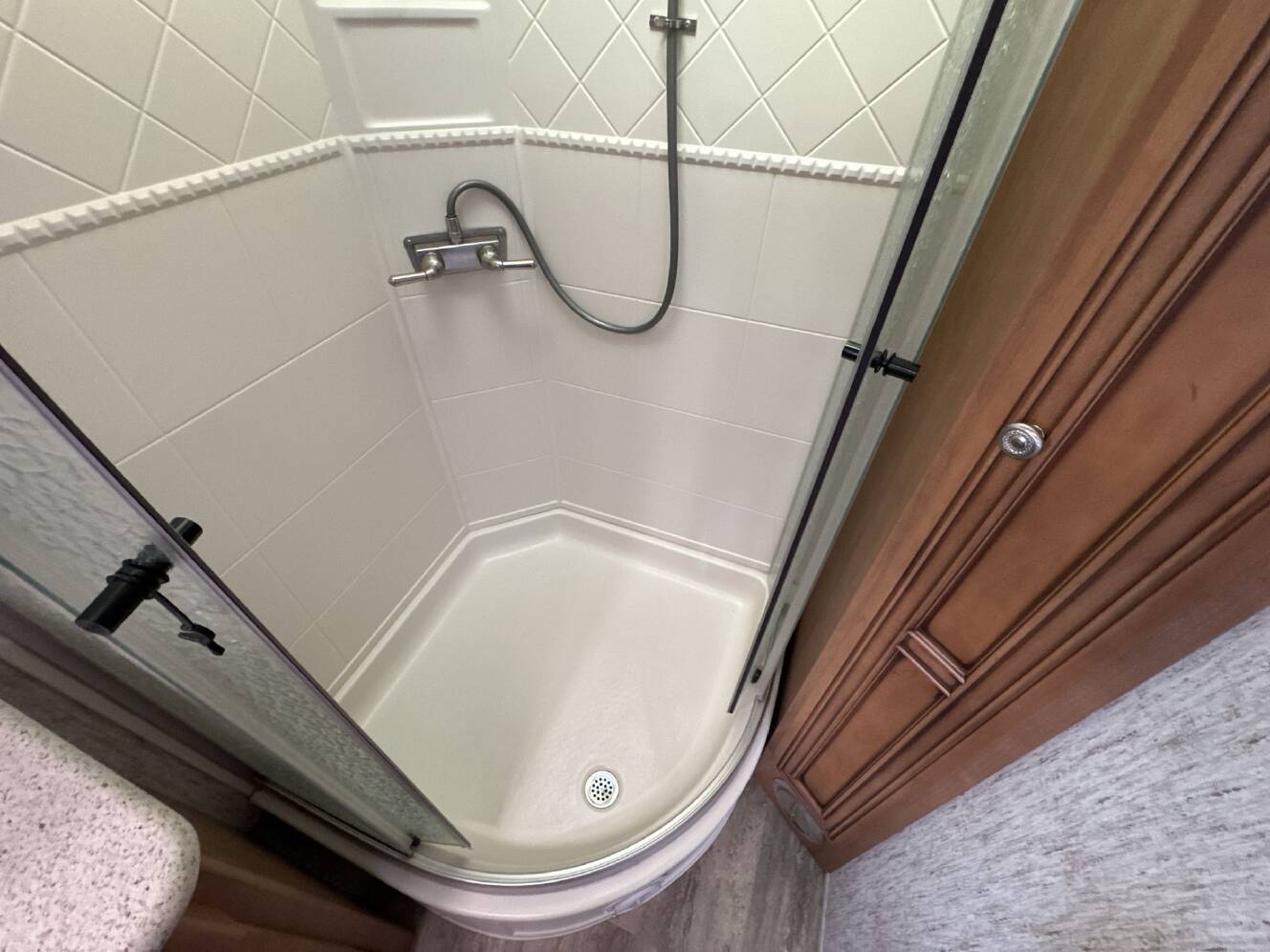 A photo of this 2018 Newmar Bay Star Sport 3307